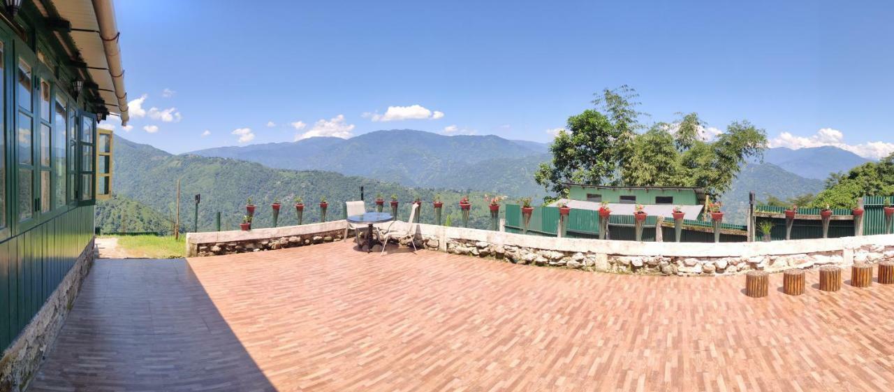 Singtom Tea Estate & Resort ดาร์จีลิง ภายนอก รูปภาพ